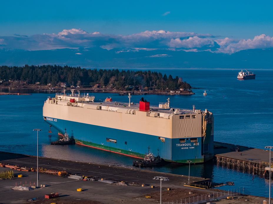 Open For Business Port Of Nanaimo Offers Mercedes Benz Canada New Access To Canada S Western Market